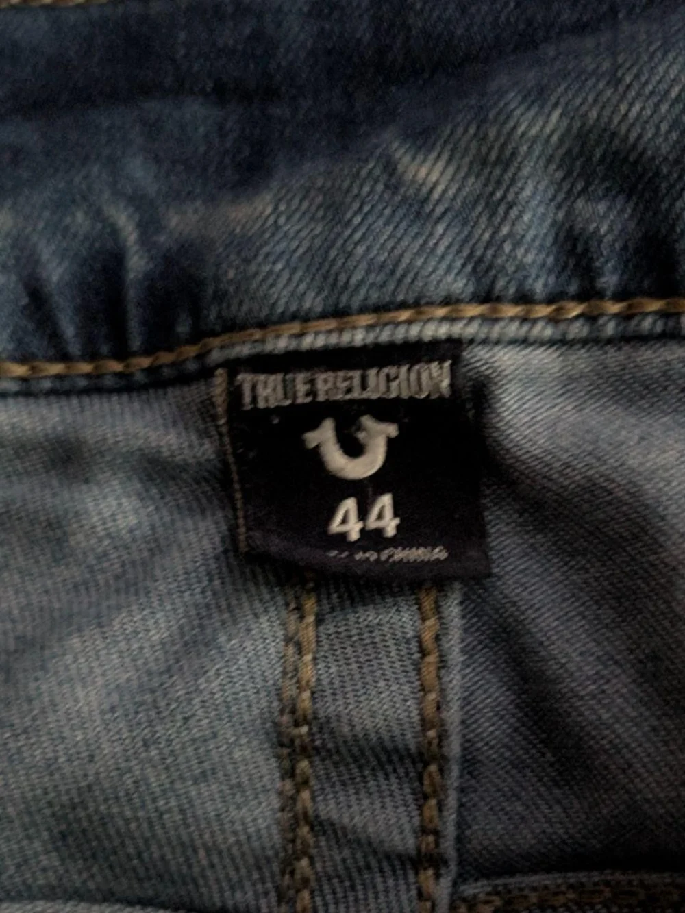 True Religion Men's Light Wash Relaxed 'Geno' Jeans